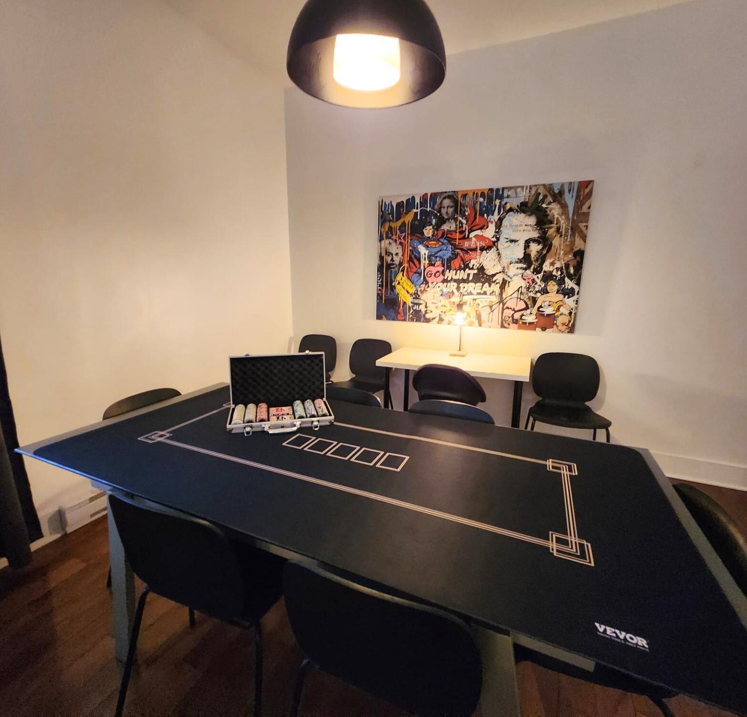Liv Mtl Chic Aparthotel
